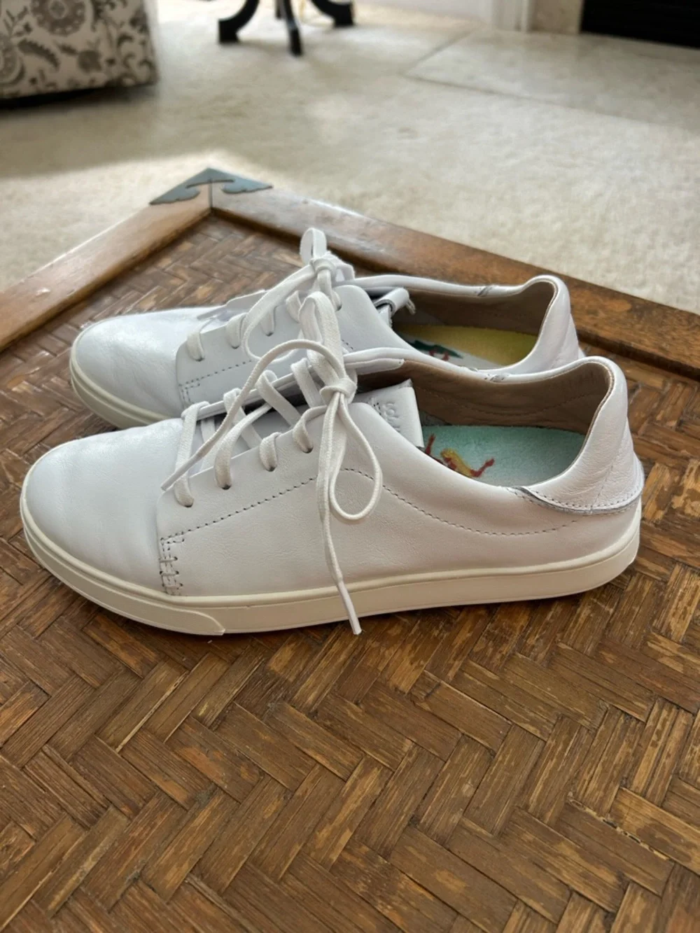 Olukai Pehuea Lil’lli Leather Low-Top Lace-Up Sneakers